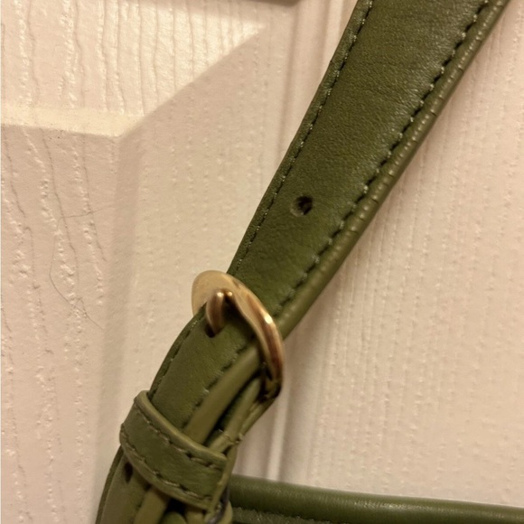 DKNY Vintage Olive & Cold Sig. Monogrammed Shoulder Bag EUC!! - Picture 7 of 15